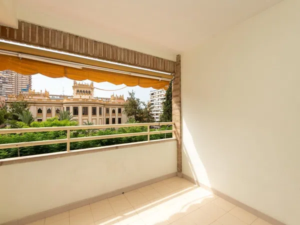 Piso en Calle Sant Joan Bosco, Ensanche-Diputación - Foto 35