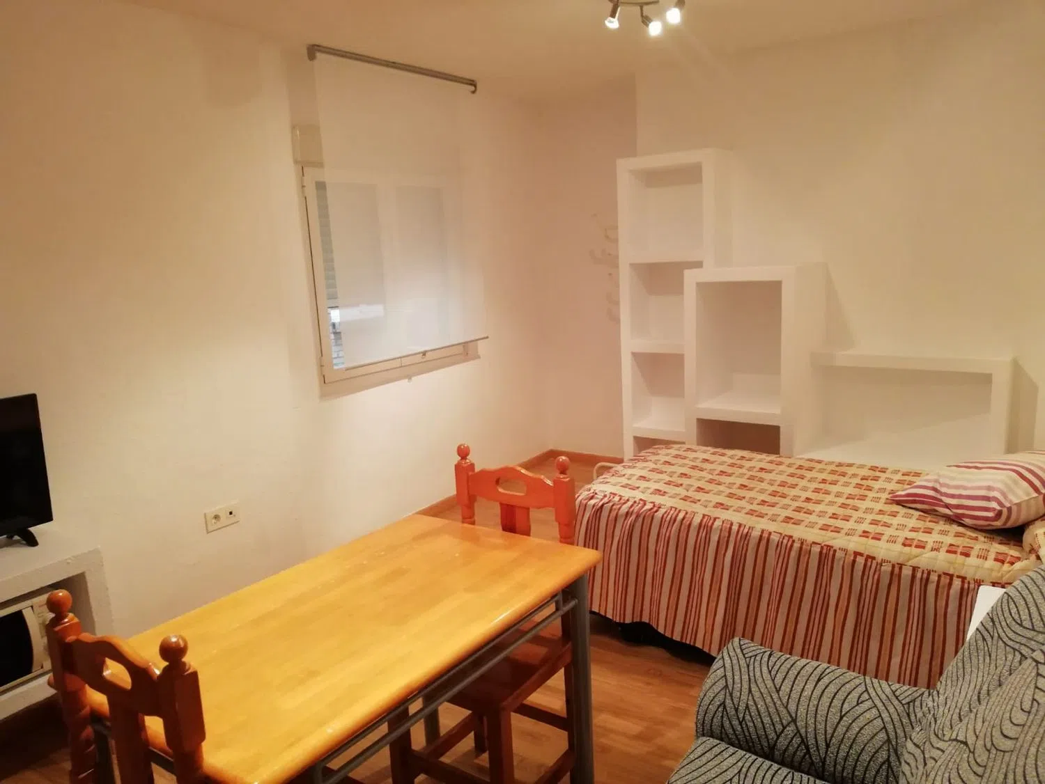 Estudio en calle Doctor Guirao Gea, 1 - Foto 4