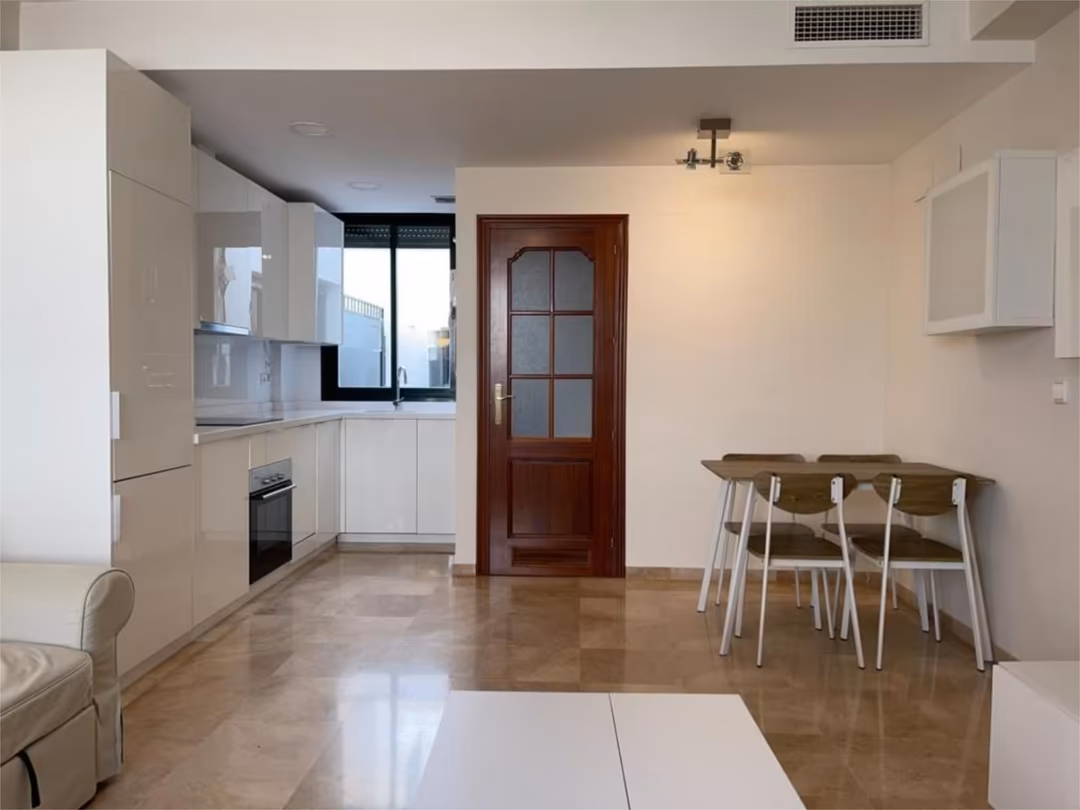 Piso en  Calle Abejar 24 - Foto 3