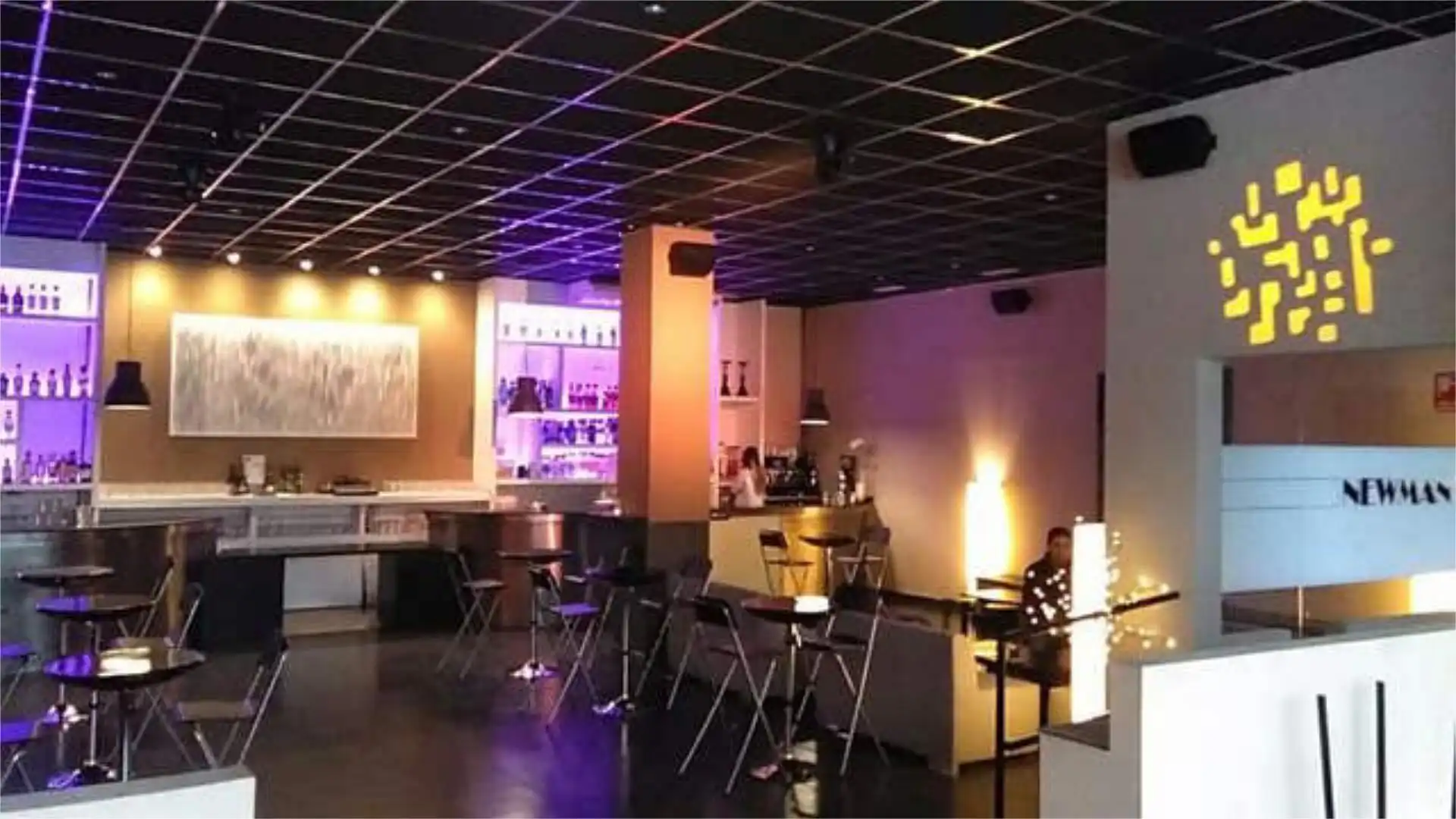 Local comercial en Los Bermejales - Foto 2