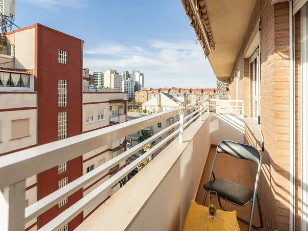 Piso en Calle d'Astúries, 43 - Foto 4