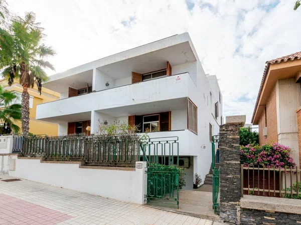 Chalet adosado en Calle Teniente C Castillo Olivares, 4, Escaleritas - La Feria - Foto 1