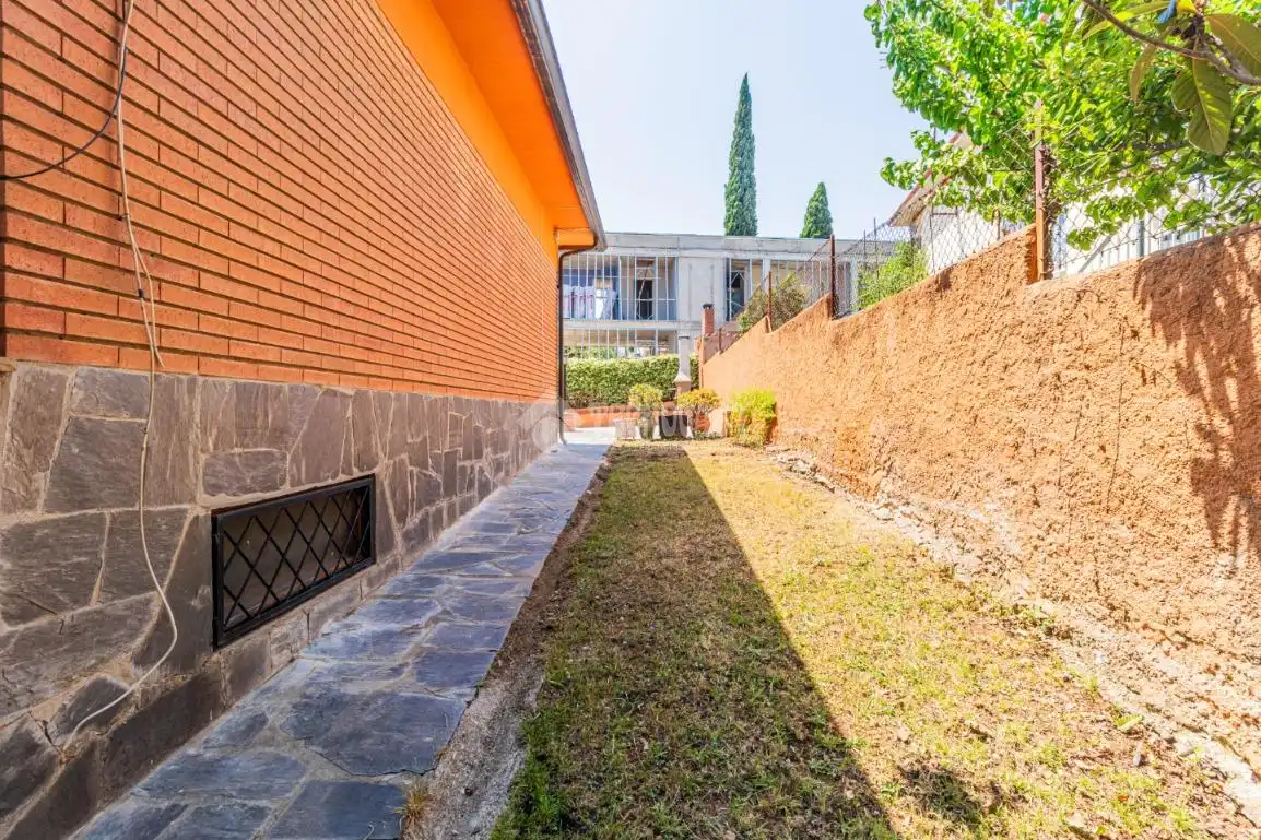 Chalet en Sant Cugat del Vallès - Foto 4
