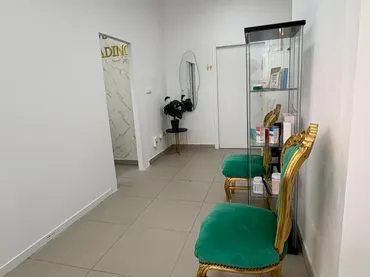 Local comercial en  Avenida Ricardo Soriano 28 - Foto 9