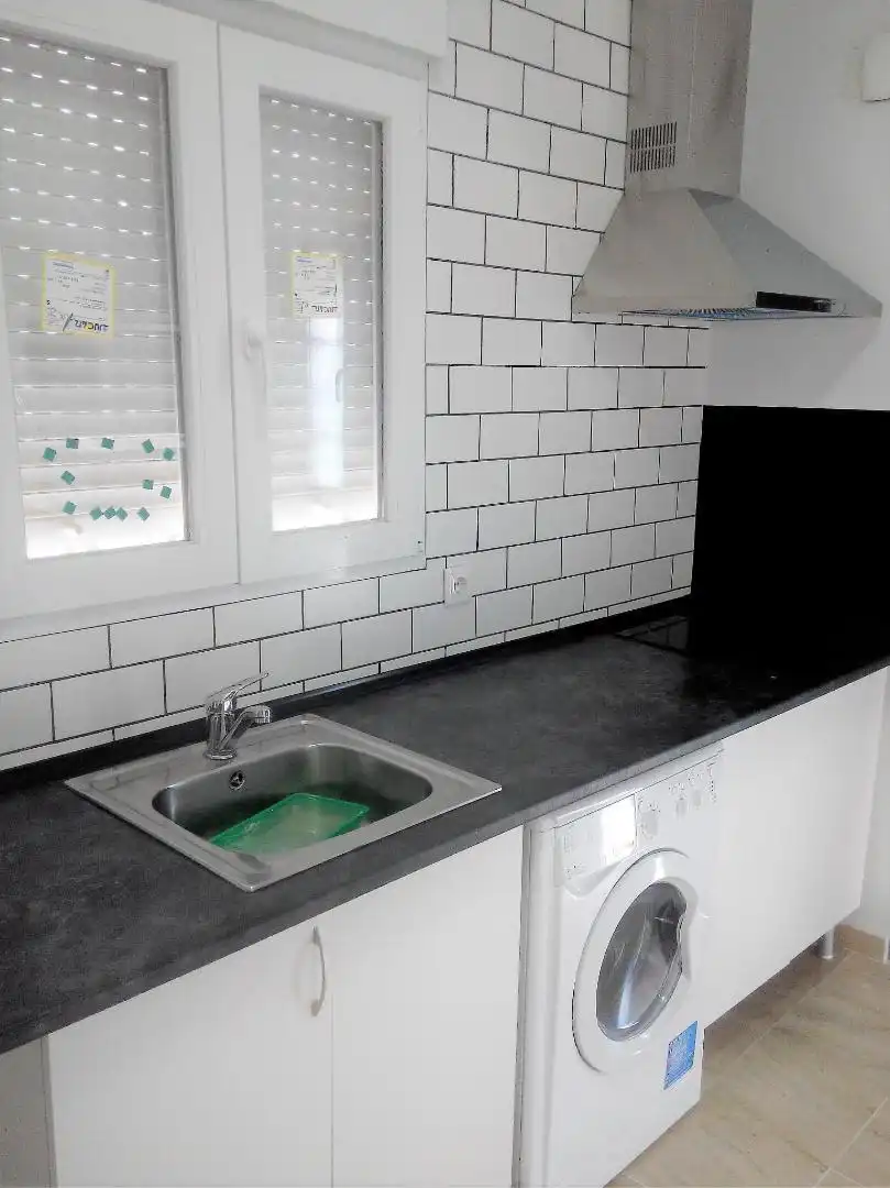 Estudio en  Avenida Virgen de Linares 21 - Foto 1
