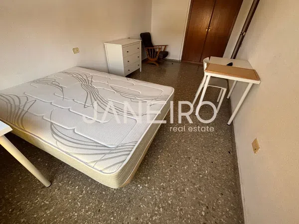 Piso en Avenida de la Constitució, Torrefiel - Foto 17