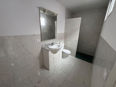 Piso en  Carrer d'Antonia Martínez 9 - Foto 9