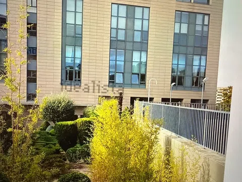 Dúplex en calle de Manuel Pombo Angulo, 18