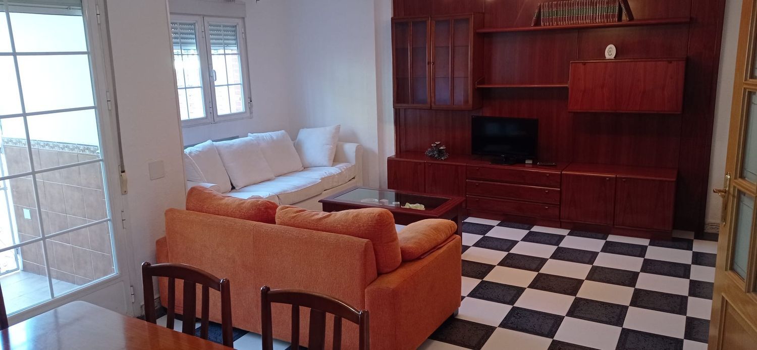 Chalet adosado en Sector 3 - Foto 1