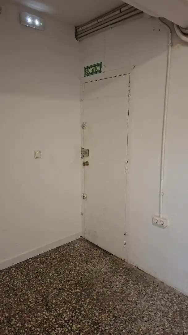 Local comercial en  Carrer de Mollet 18 - Foto 24