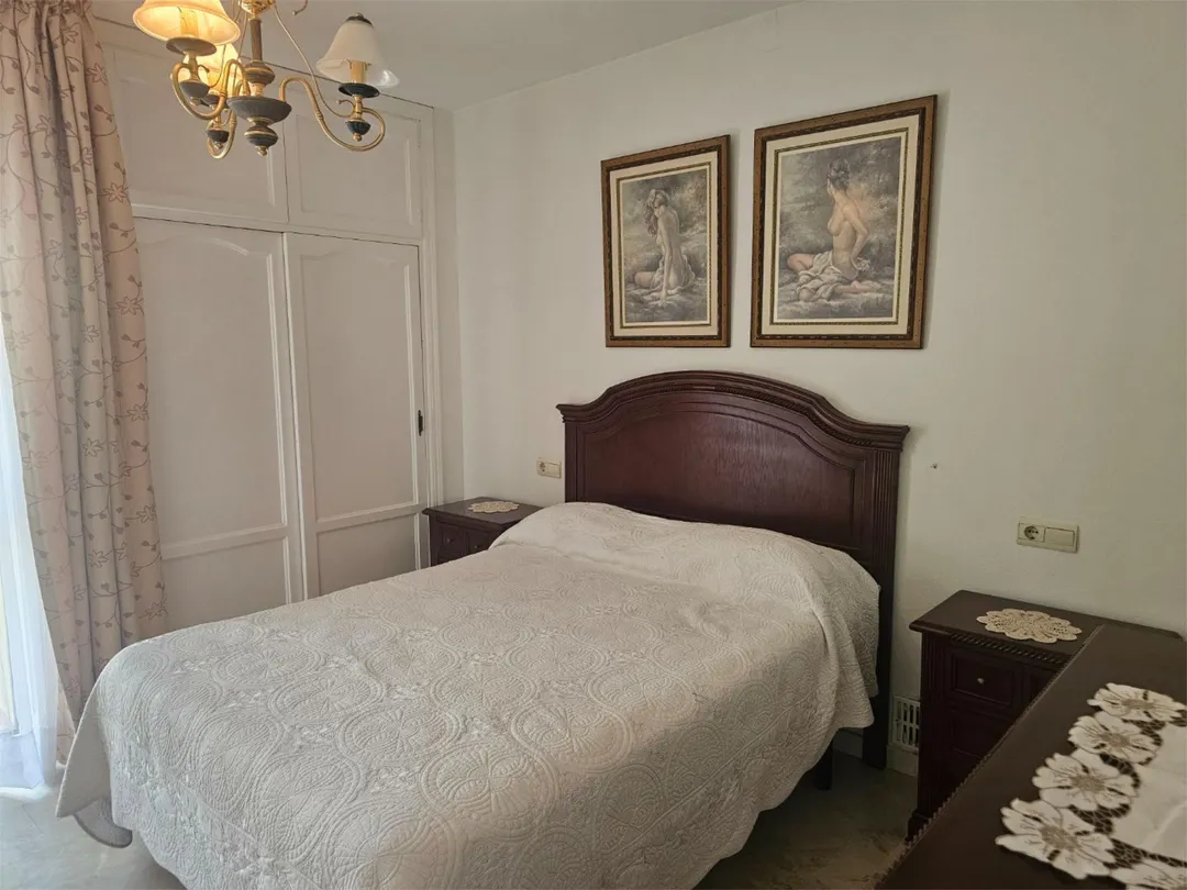 Piso en  Calle Poeta Muñoz Rojas 10 - Foto 10