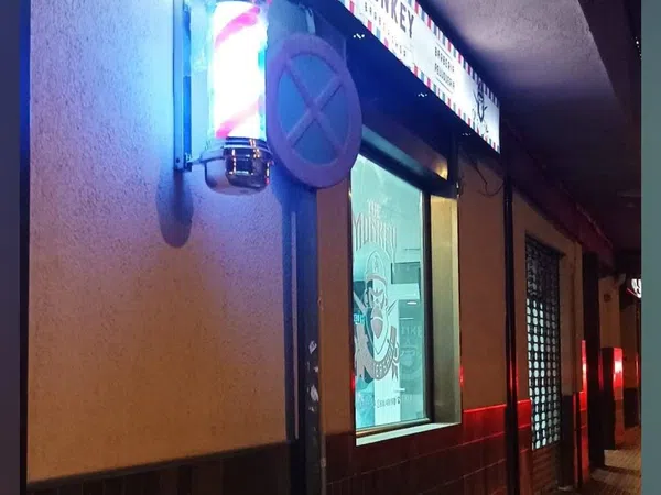 Peluquería en traspaso en Calle d'Arquímedes, 121 - Foto 3