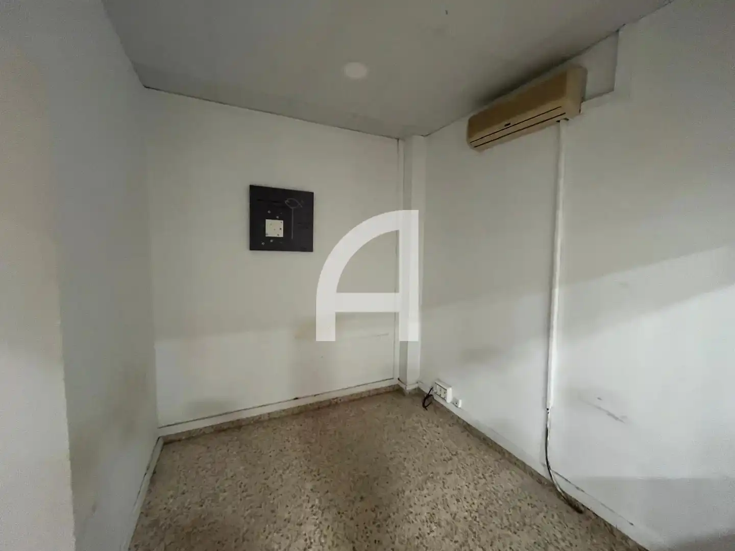Local comercial en  Carrer de l'Escultor Armengol - Foto 6