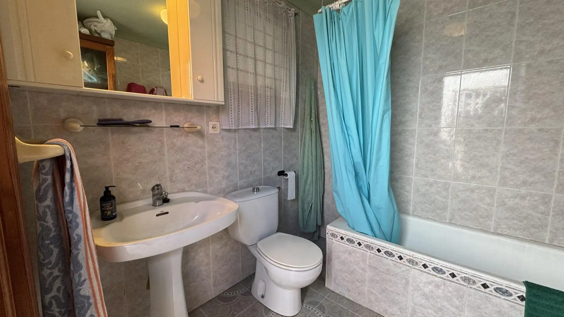 Casa adosada en  Calle Conde Almodóvar 88 - Foto 23