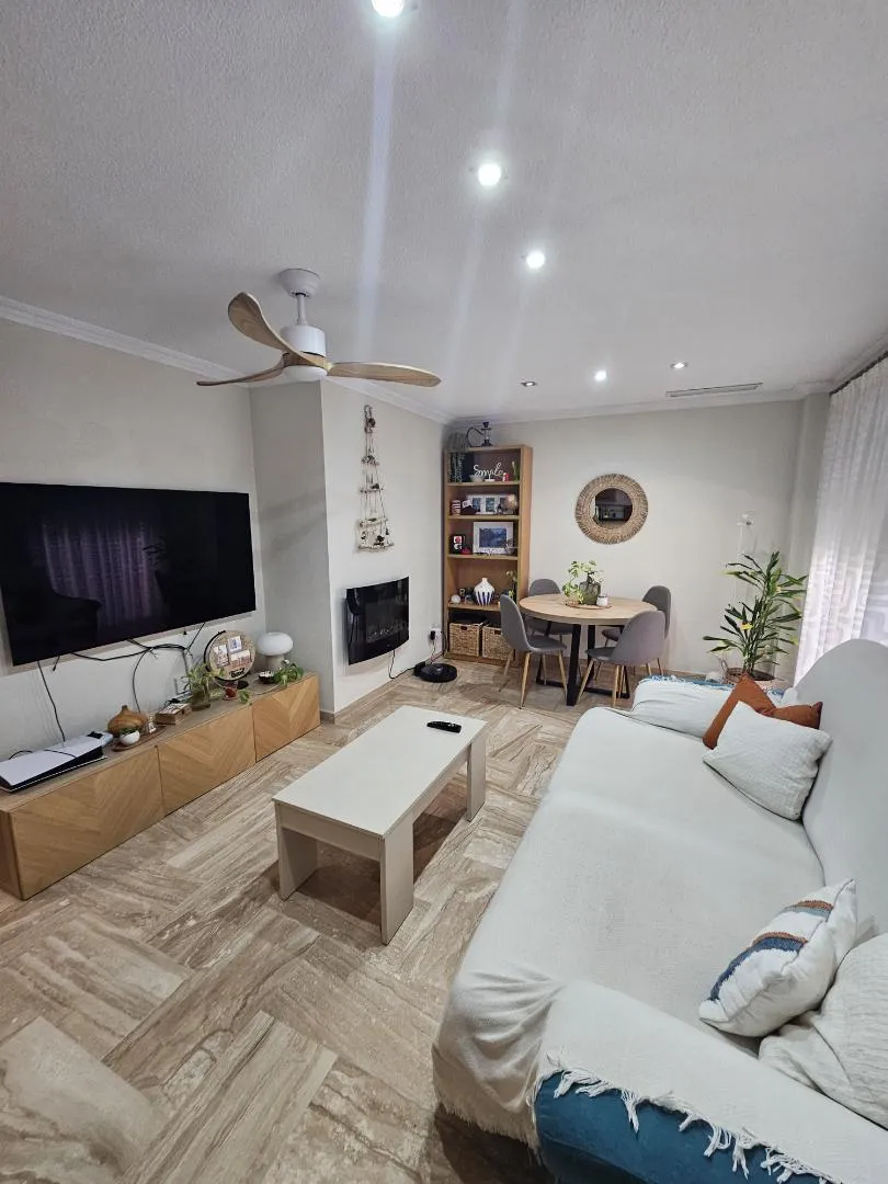 Piso en  Carrer Adolfo Marsillach 10 - Foto 2