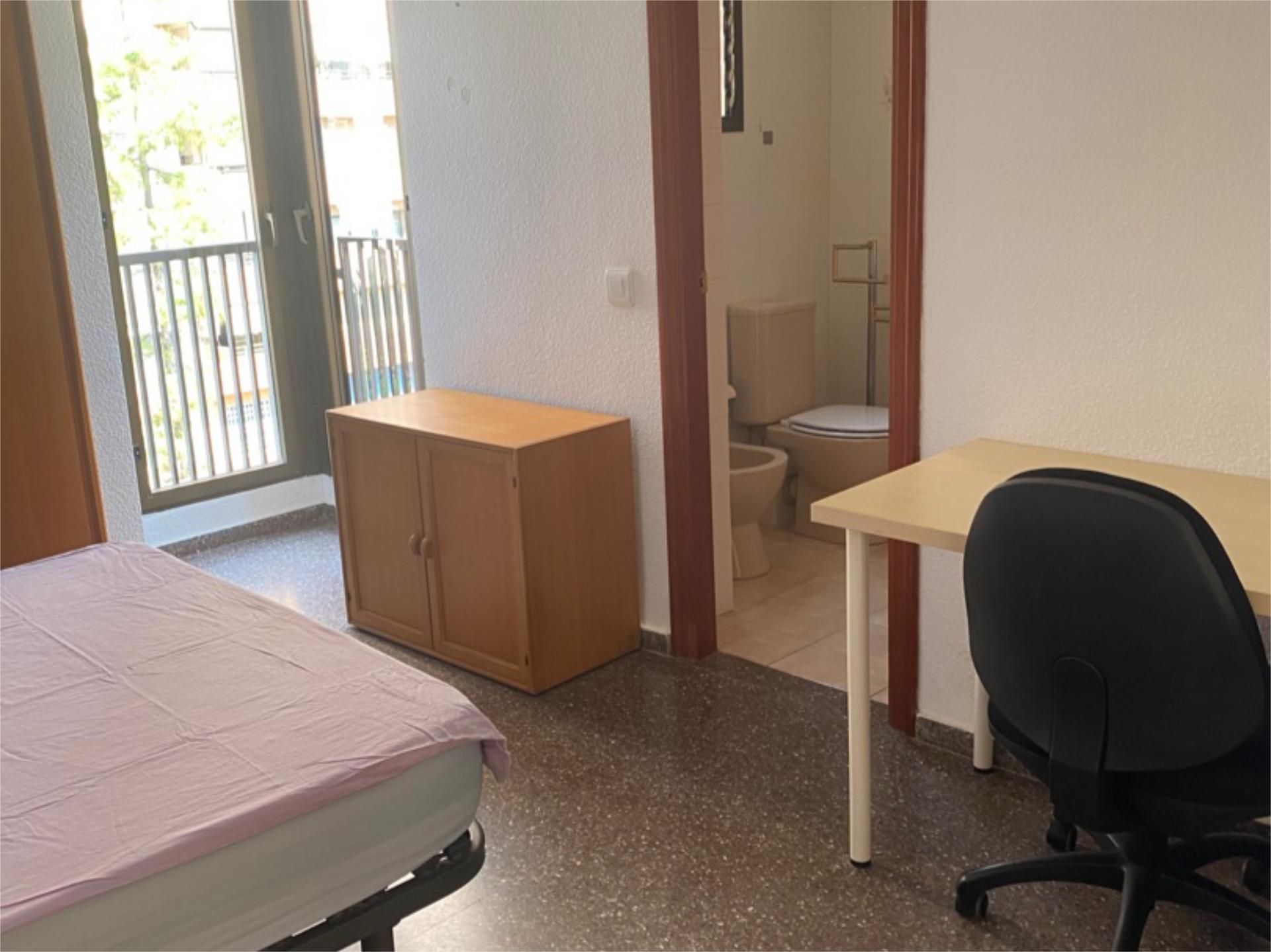 Piso en  Carrer de Rubén Darío 26 - Foto 22