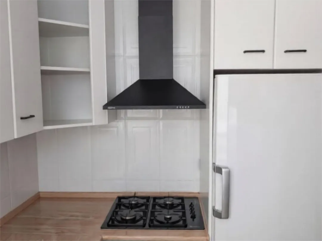 Piso en  Calle Alonso Cano 10