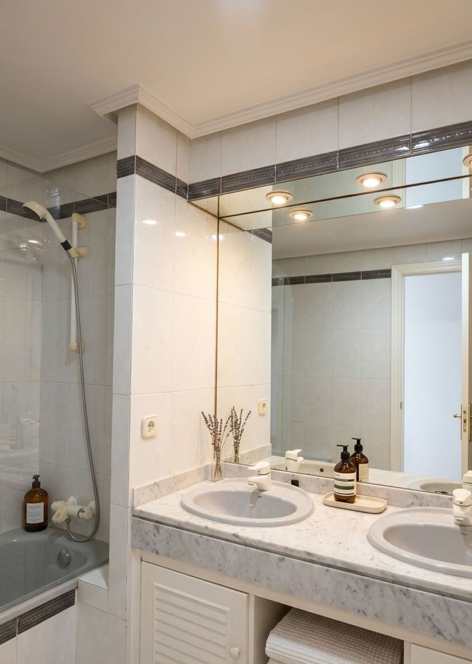 Piso en calle de Santiago de Compostela, 64 - Foto 13