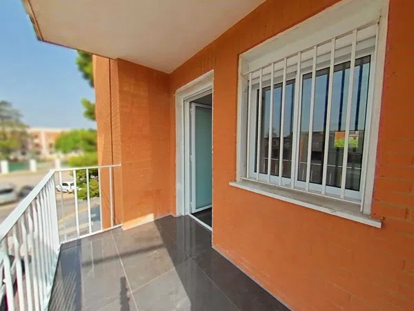 Piso en Barrio La Fontsanta - Foto 3