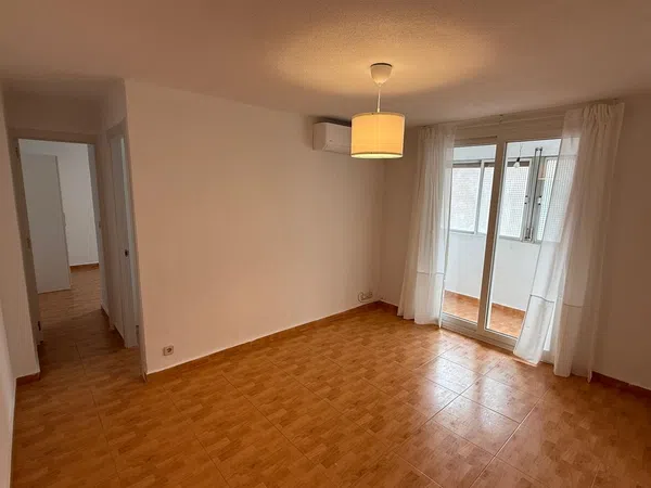 Piso en avenida del Marqués de Corbera, 57