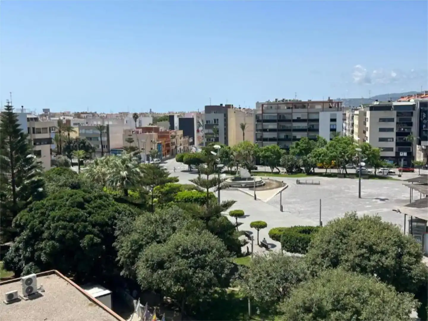 Piso en  Plaça Constitució 1 - Foto 2