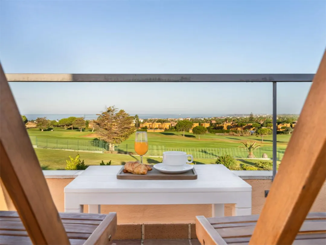 Casa adosada en  Calle Teodosio 12 - Foto 2