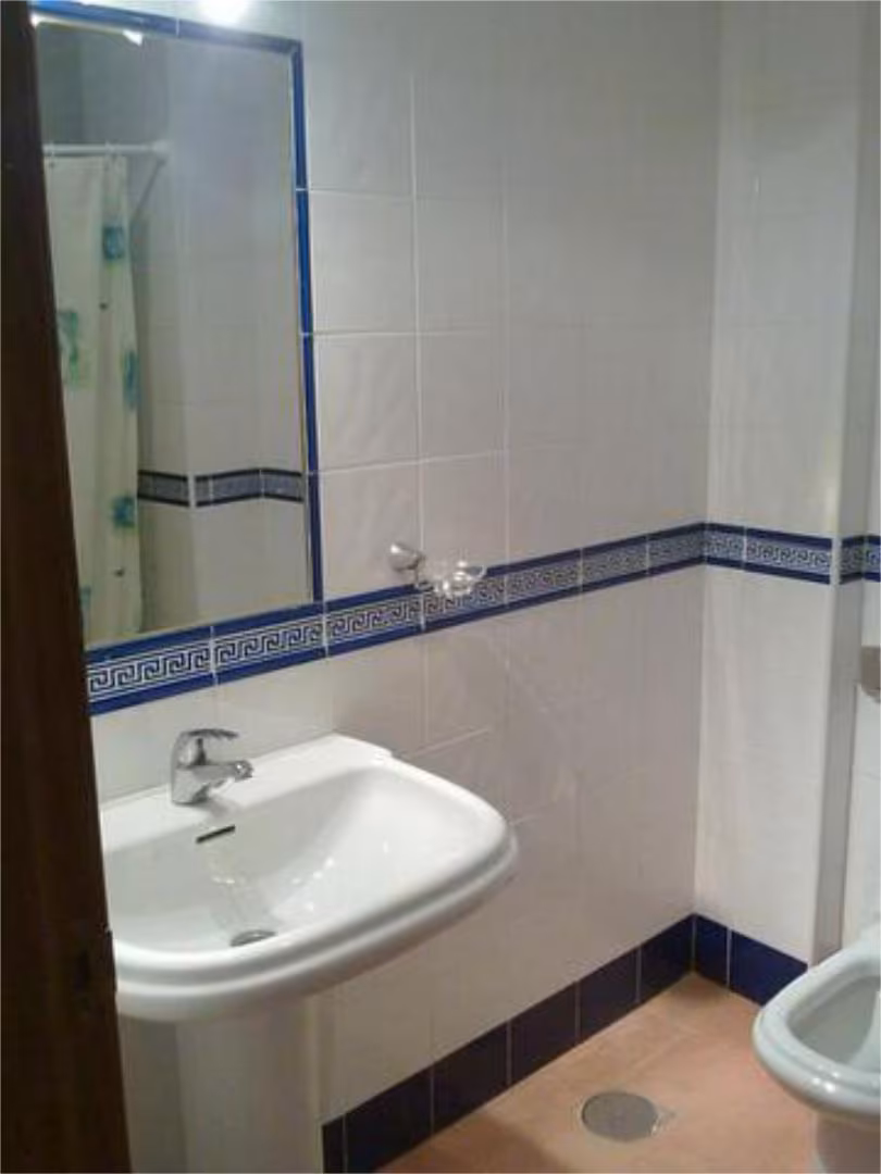 Piso en cerca de la iglesia - Foto 3