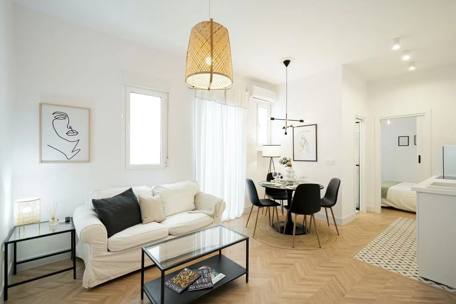 Piso en C. de Ferraz, 43 - Foto 1