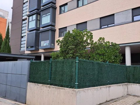 Piso en calle de Isabel Clara Eugenia, 4