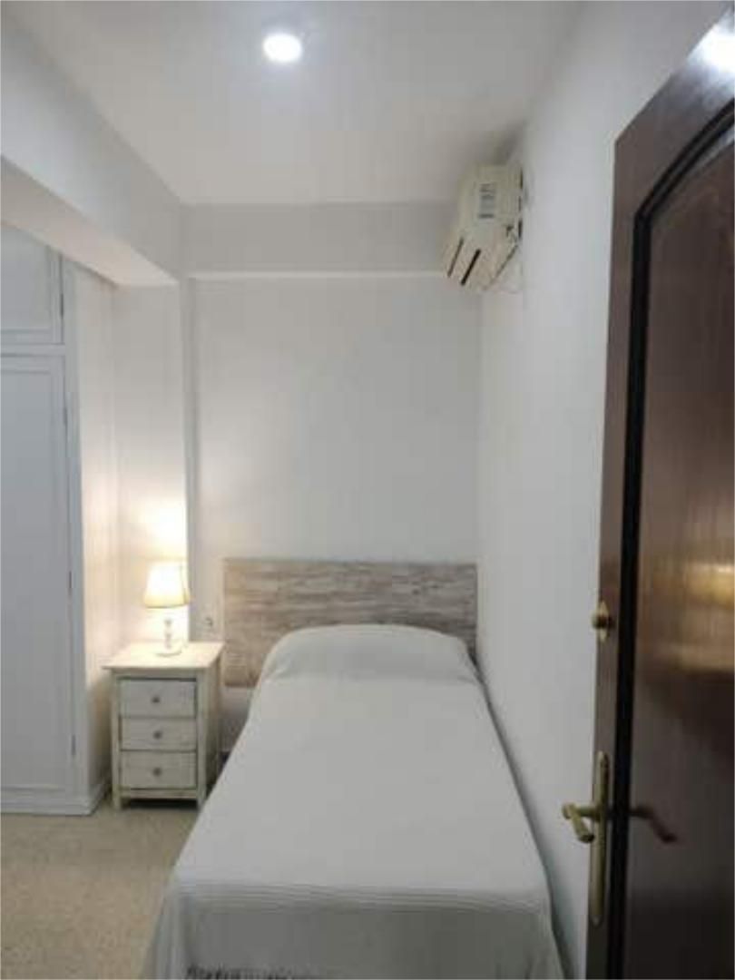 Piso en Ciudad Jardín - Foto 4