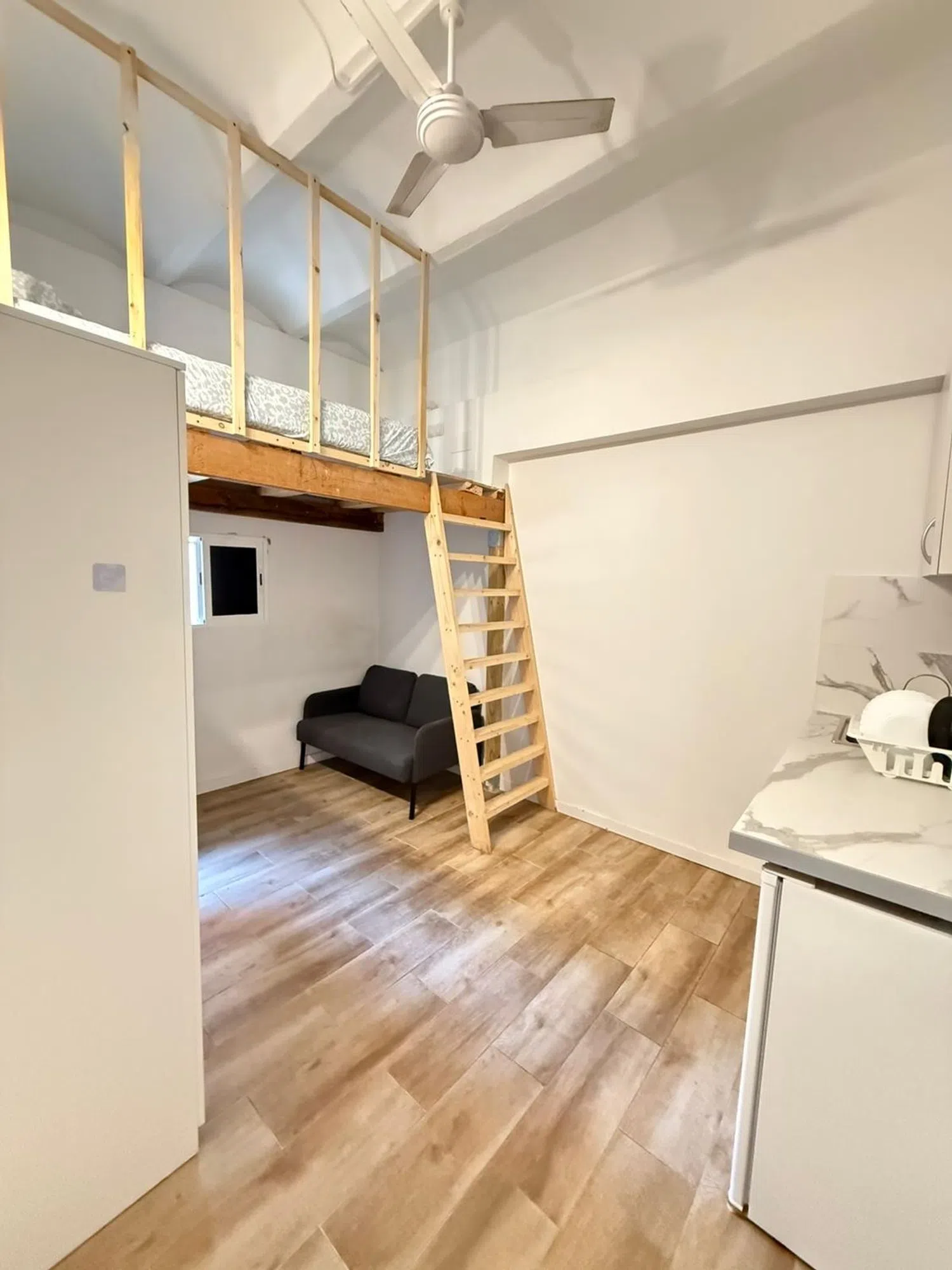 Estudio en calle de Malgrat, 100 - Foto 1