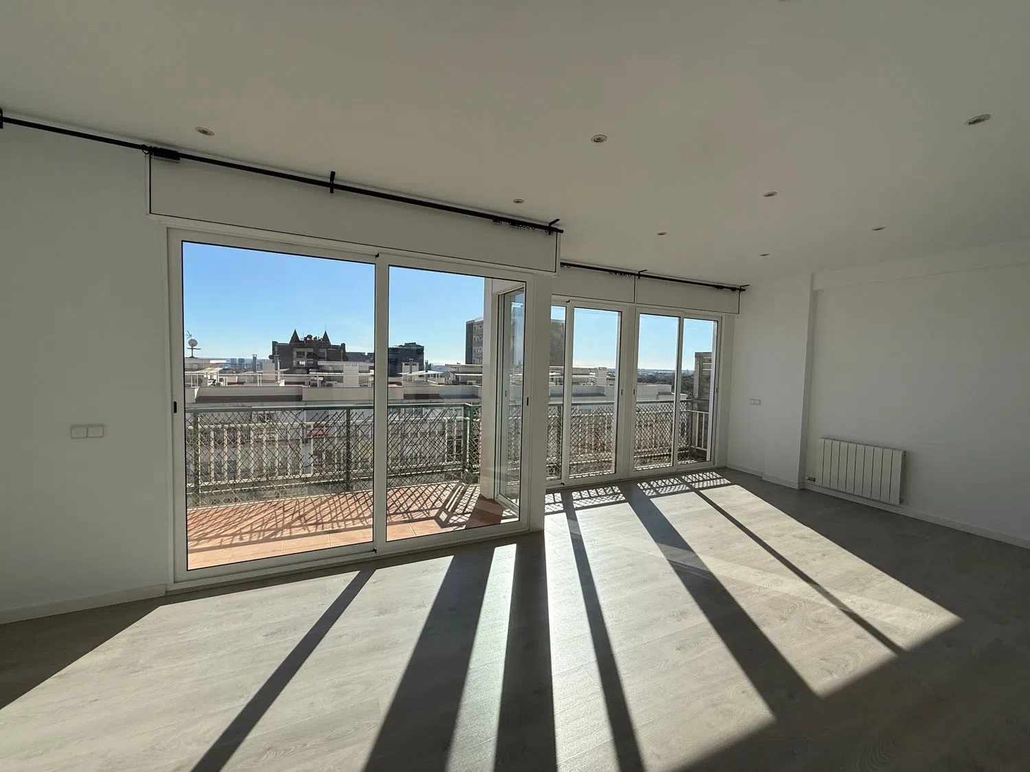 Piso en calle de González Tablas, 21 - Foto 2