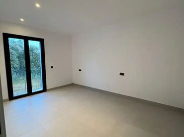 Piso en  Carrer del Daró 28 - Foto 8