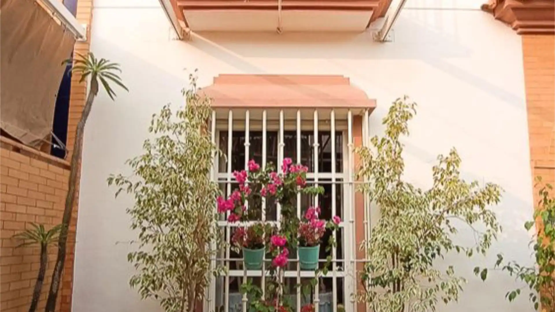 Casa adosada en  Calle Nelson Mandela 42 - Foto 2