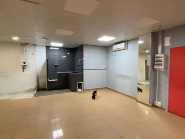 Local comercial en  Avinguda de l'Abat Marcet 333 - Foto 3