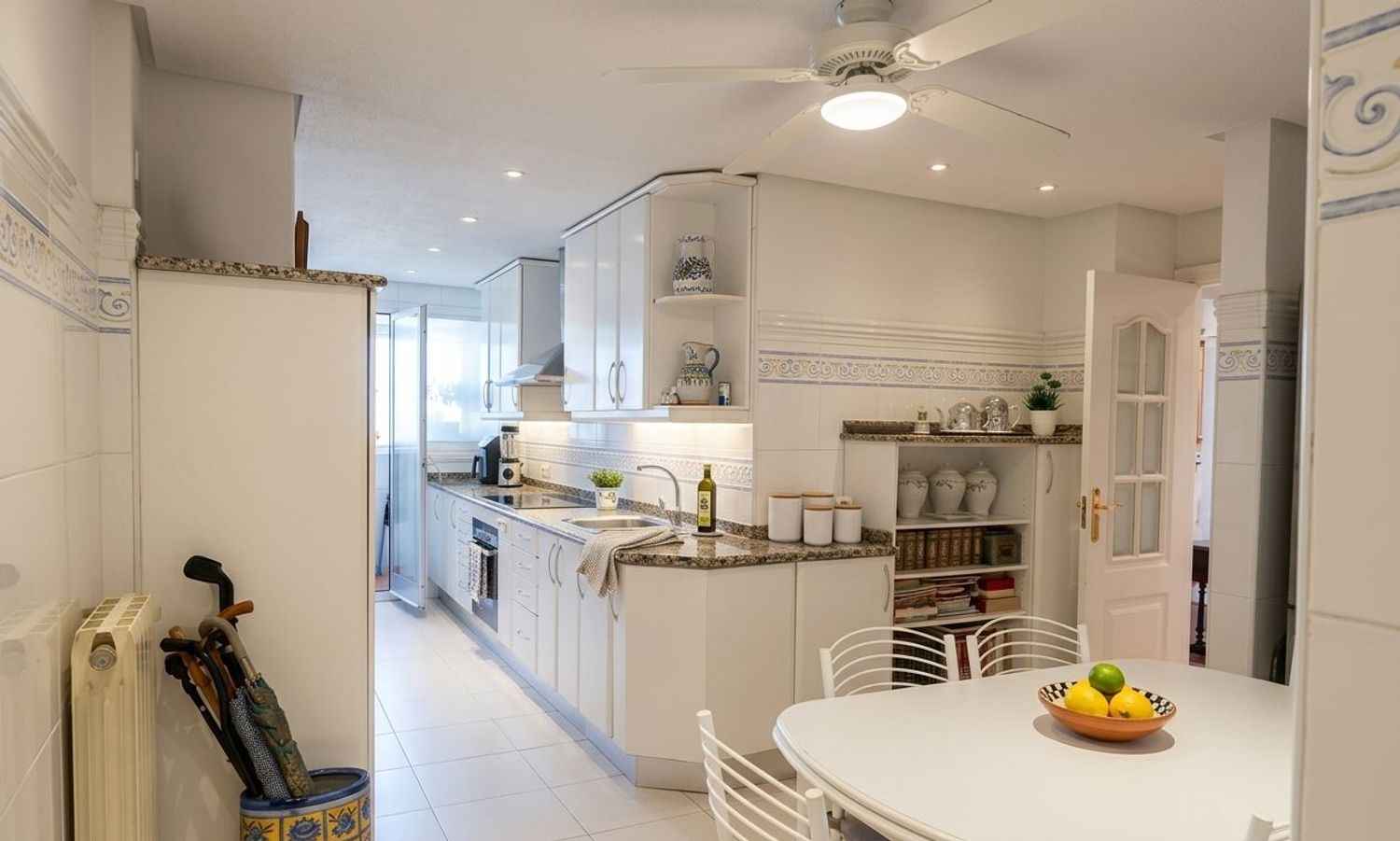 Piso en calle de Santiago de Compostela, 64 - Foto 2