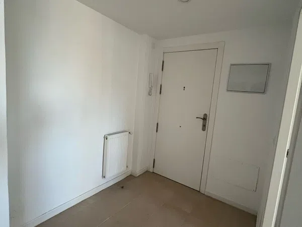 Piso en avenida de Castilla y León, 9