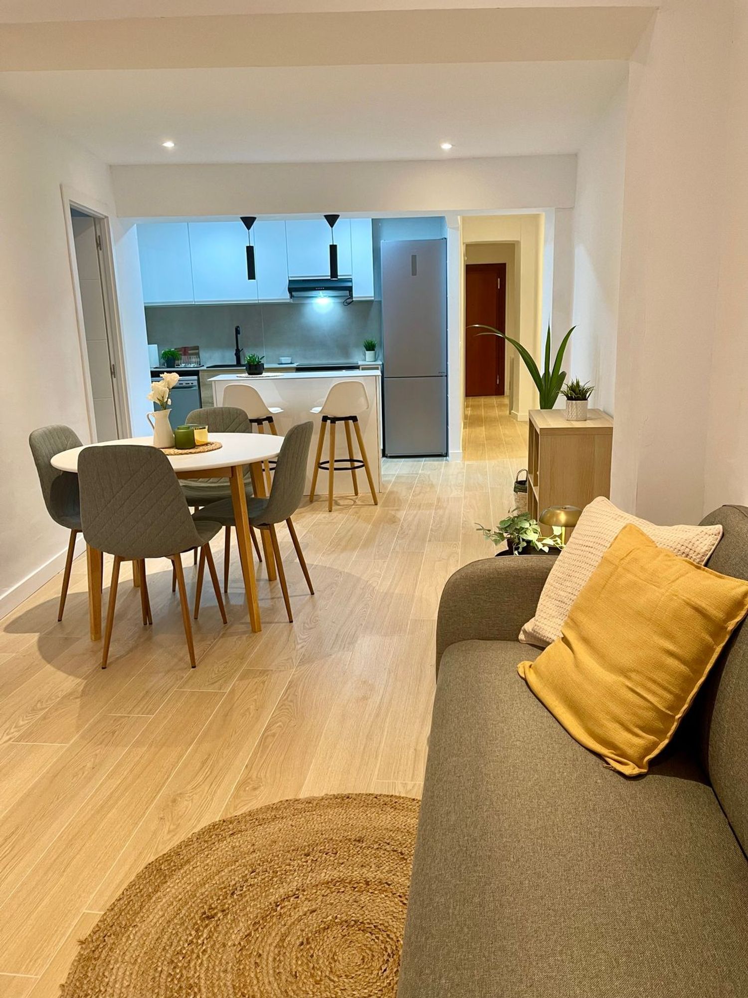 Piso en calle del Racó d'Ademús, 17 - Foto 2