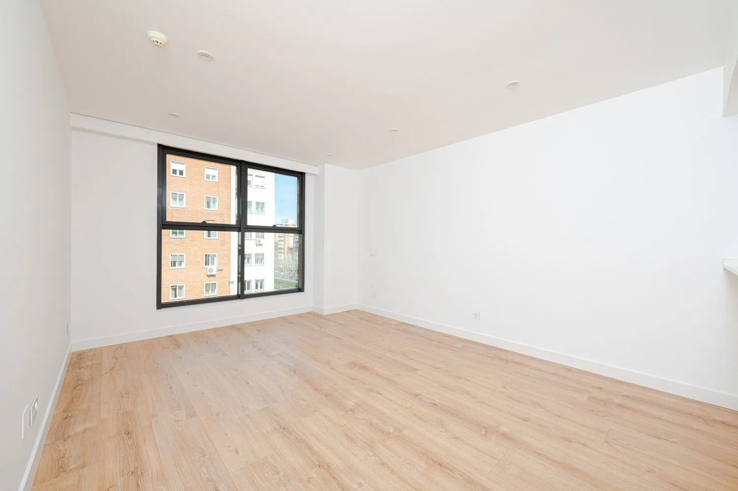 Piso en calle de San Benito - Foto 2