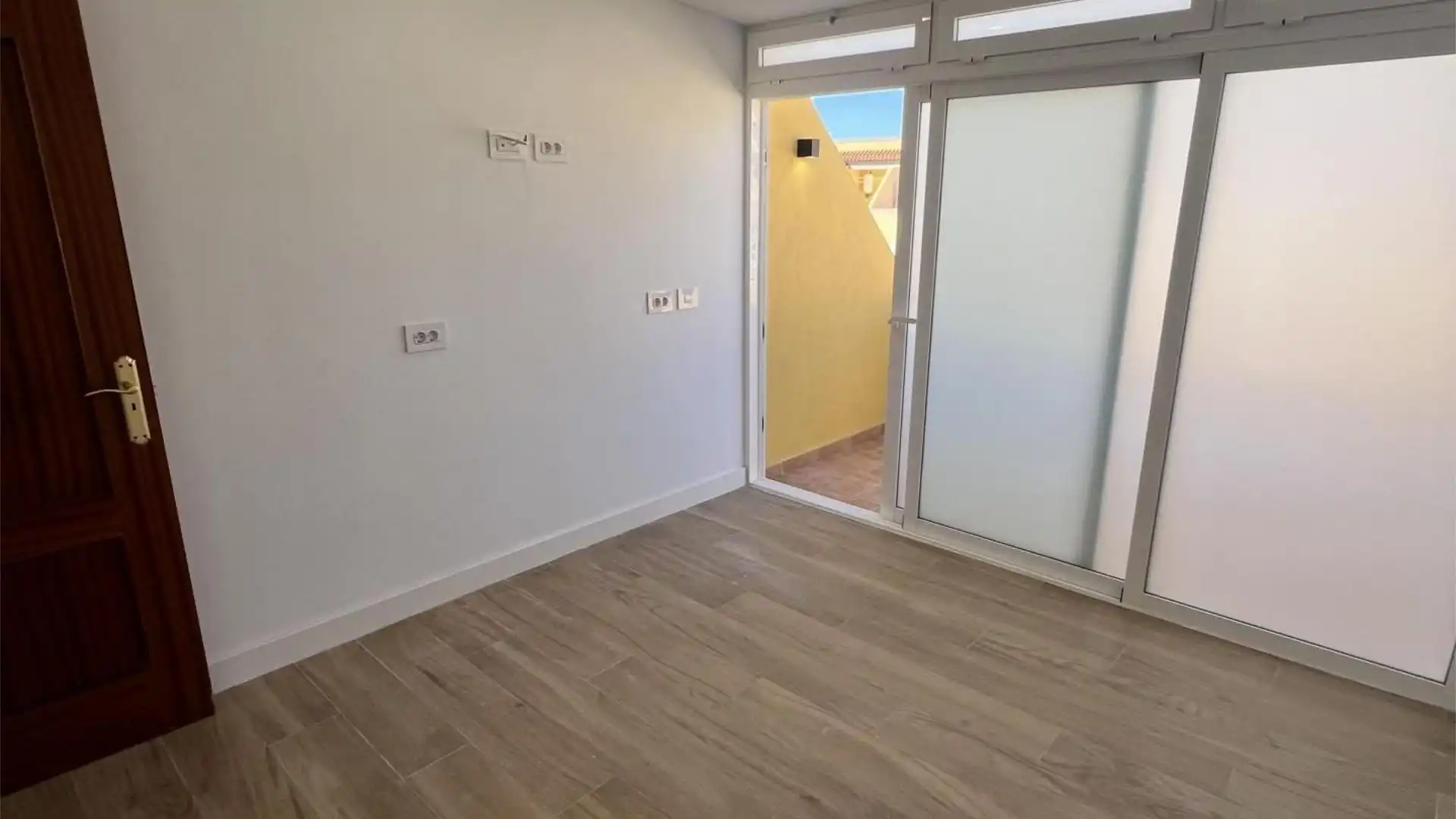 Piso en  Calle Llano Mora 11 - Foto 16