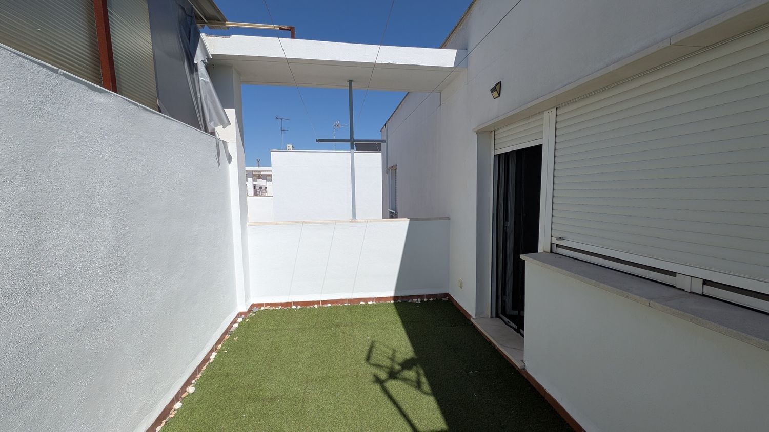 Chalet adosado en Avenida Sanlúcar la Mayor, 29 D - Foto 12