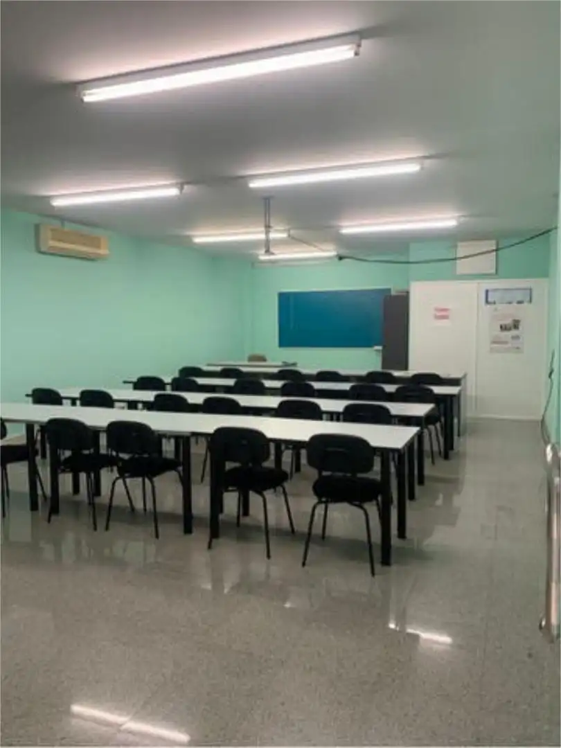 Local comercial en Avd Coruña - Foto 3