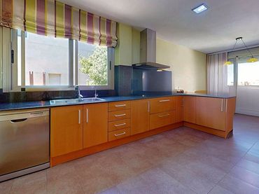 Chalet en  Carrer de les Oliveres 11 - Foto 2