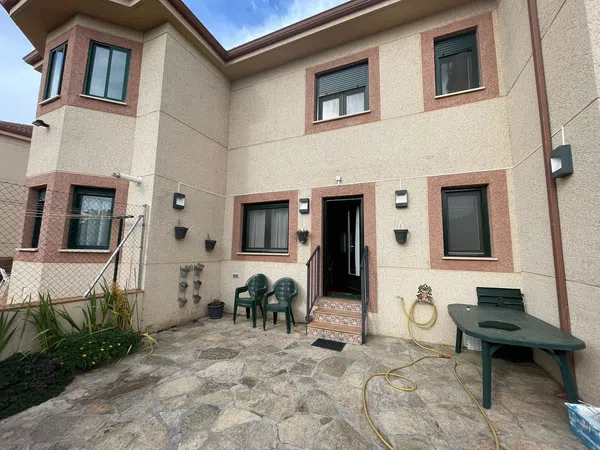 Chalet pareado en Miraflores de la Sierra - Foto 2