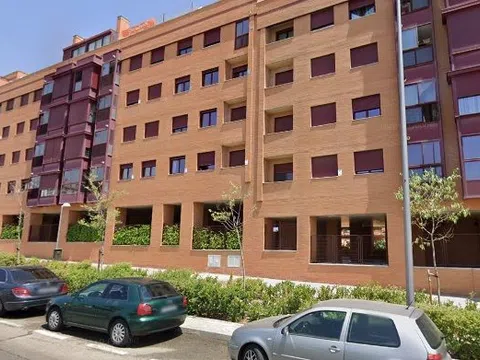 Piso en calle de Palas de Rey, 48