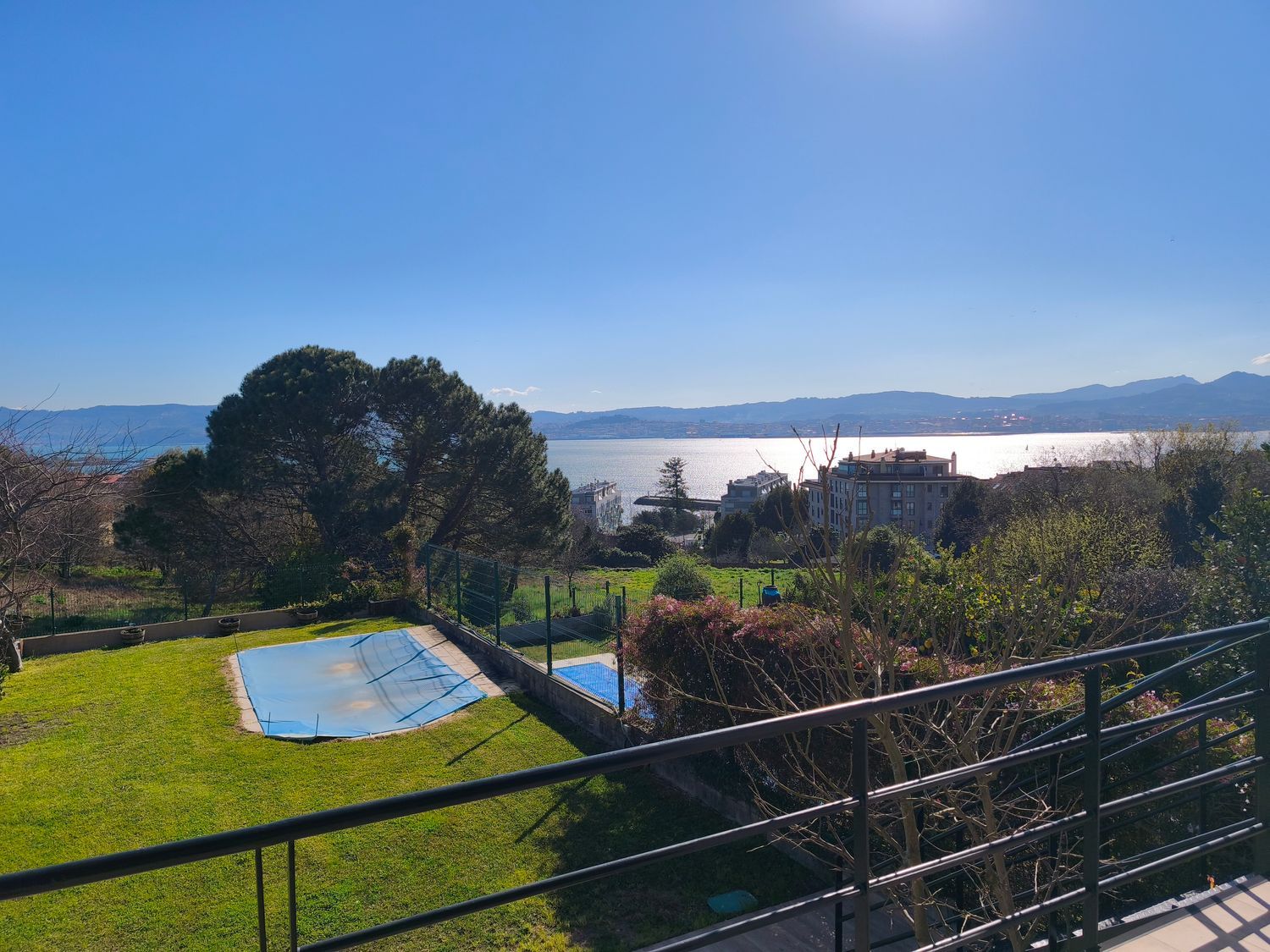 Chalet adosado en Avenida Pontevedra, 18, Cangas, Cangas - Foto 5