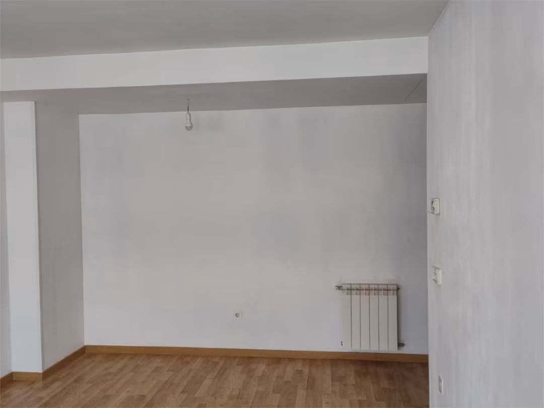 Piso en calle Calle del Pintor Ignacio de Zuloaga 23 - Foto 2