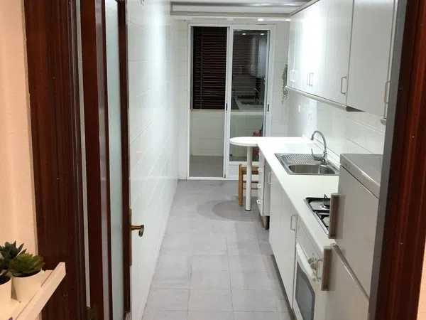 Alquiler de piso en Calle Médico Vicente Reyes, 20 - Foto 2