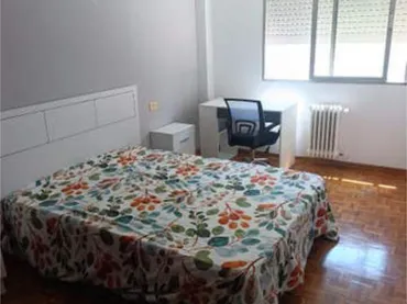 Piso en Zona Alta de Ponferrada, el Plantío - Foto 2