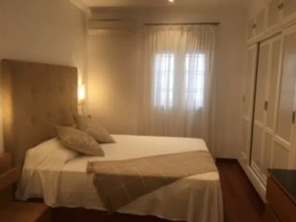 Piso en calle Martínez Montañés, 31
